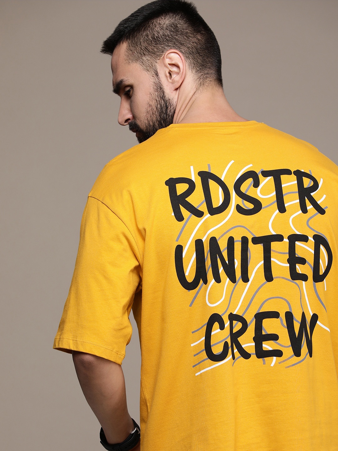 

The Roadster Lifestyle Co. Brand Logo Printed Pure Cotton T-shirt, Mustard