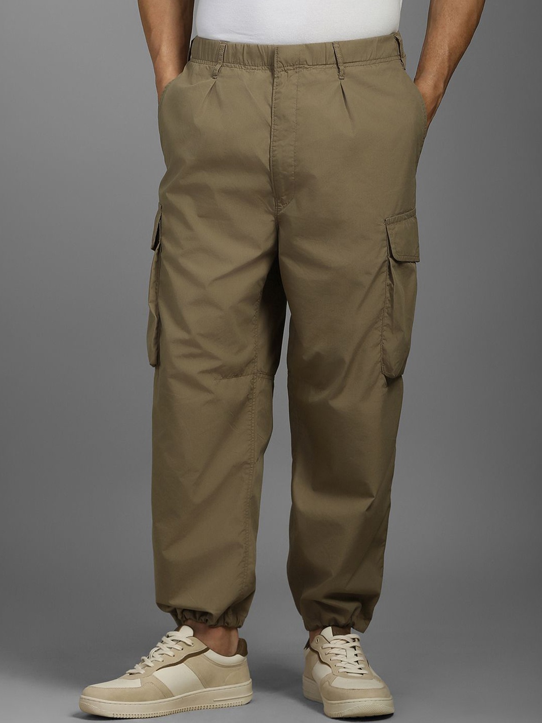 

Louis Philippe Jeans Men Cotton Pleated Cargos Trousers, Khaki