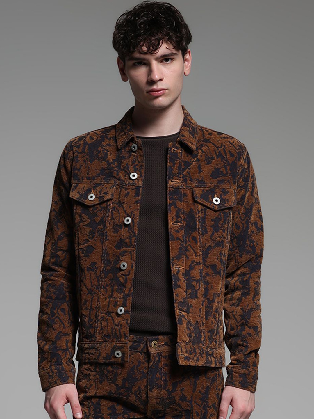 

Jack & Jones Men Denim Jacket with Embroidered, Brown