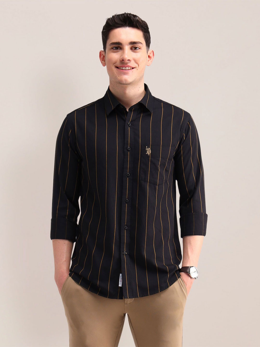 

U.S. Polo Assn. Men Spread Collar Vertical Striped Cotton Tailored Fit Casual Shirt, Black