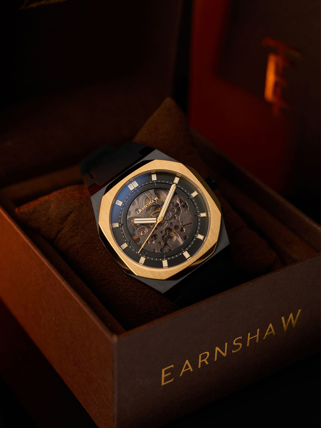 

EARNSHAW Men Brass Dial & Straps Analogue Automatic Motion Powered Watch ES-8295-03, Black