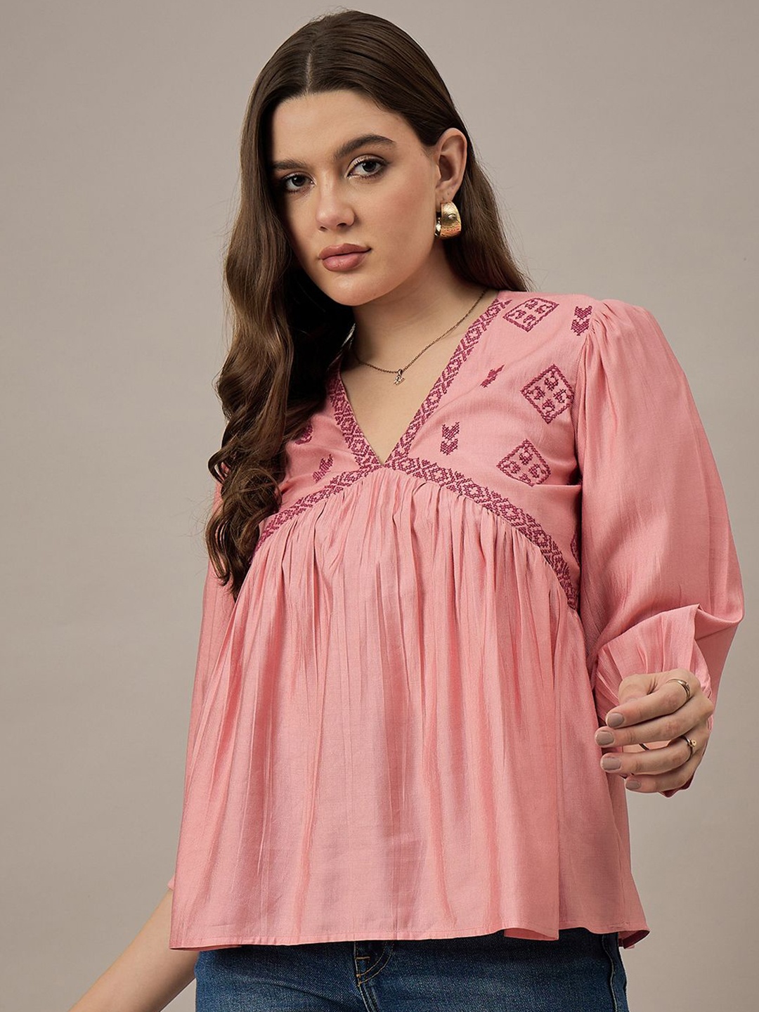 

The Roadster Lifestyle Co Embroidered A-Line Top, Peach