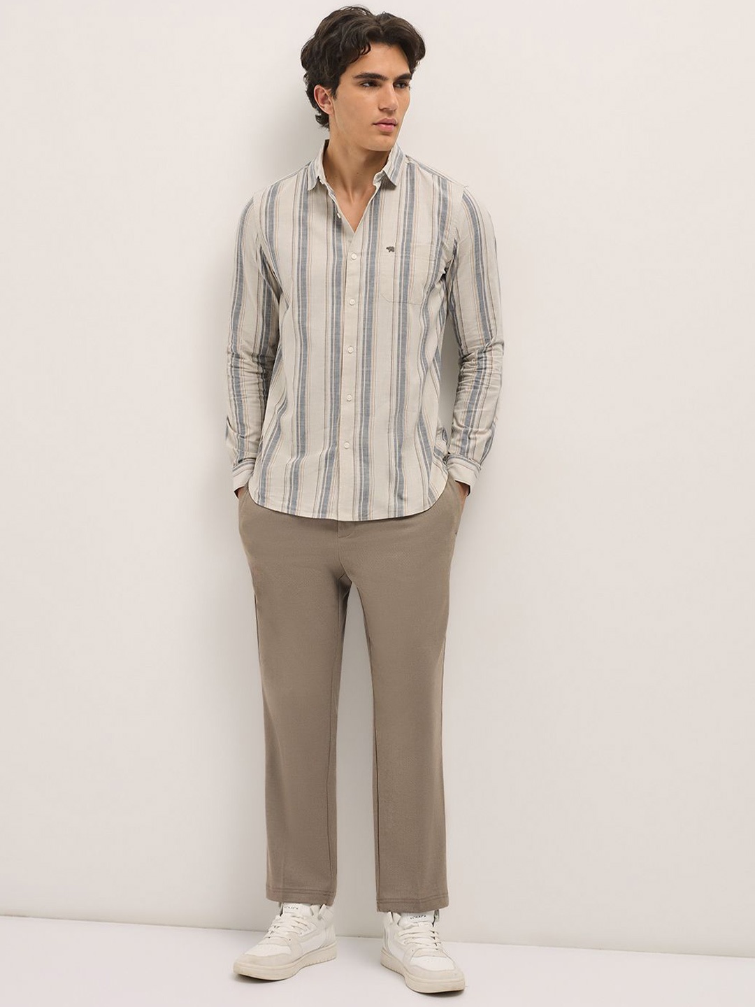 

THE BEAR HOUSE Men Slim Fit Opaque Striped Casual Shirt, Cream