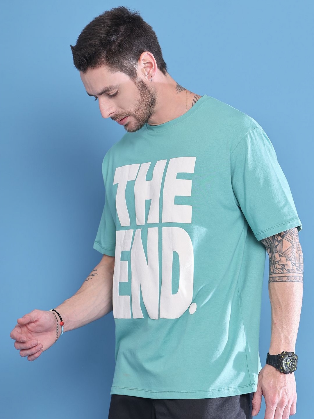 

DOOR74 Men Typography Printed Drop-Shoulder Sleeves T-shirt, Teal
