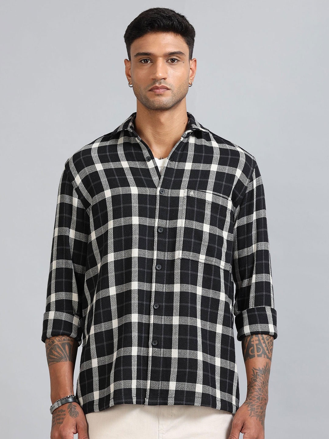 

HOUSE OF MAHNOTS Men Classic Opaque Checked Casual Shirt, Black