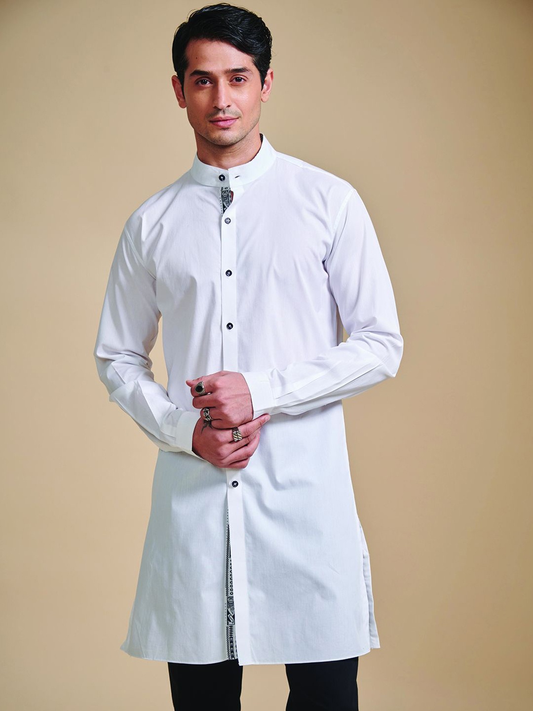 

RR Blue Men Geometric Dyed Pathani Kurta, White