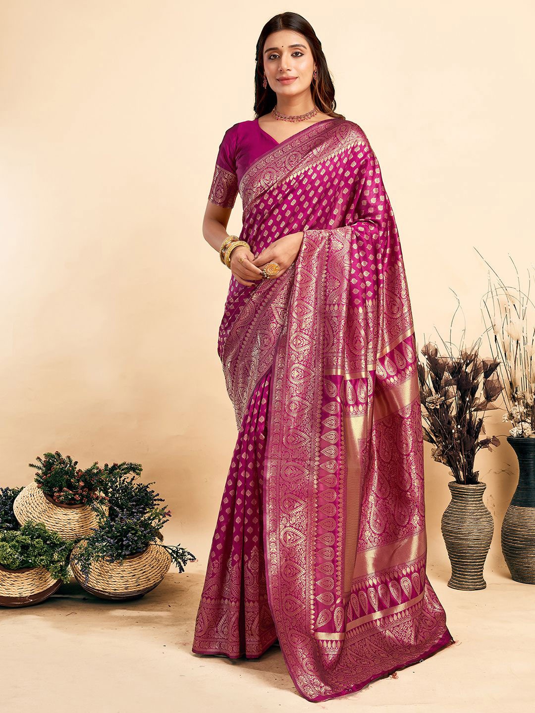 

KALINI Woven Design Zari Banarasi Saree, Pink