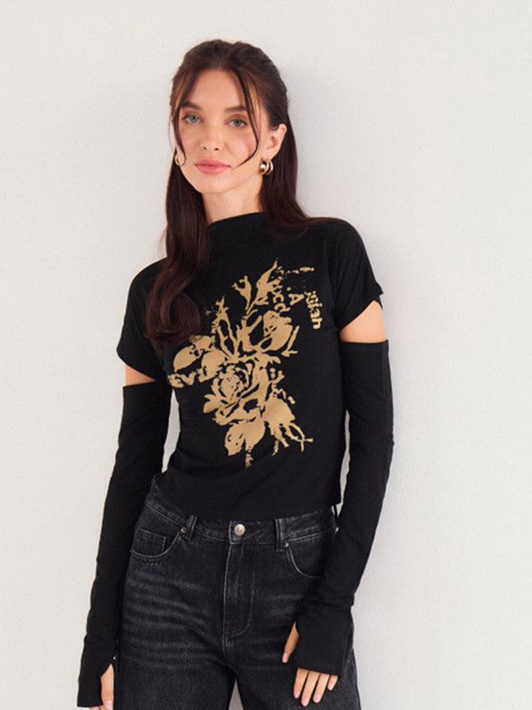 

DressBerry Women Floral Printed High Neck Long Sleeves Top, Black