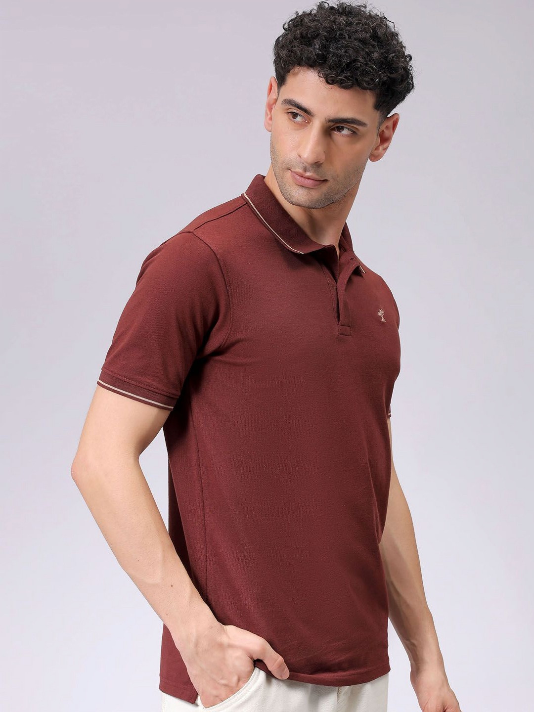 

The Indian Garage Co Men Polo Collar Pockets T-shirt, Brown