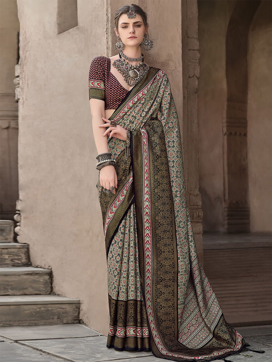 

elora Woven Design Printed Patola Designed Saree, Black