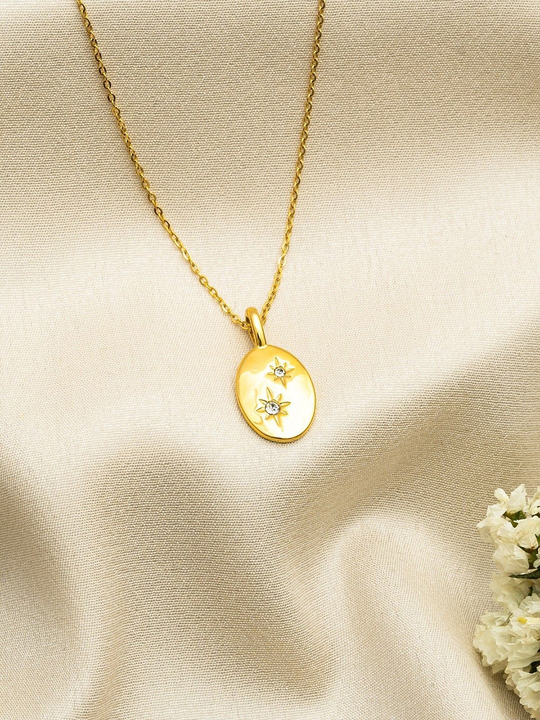 

Avyana Gold-Plated Necklace