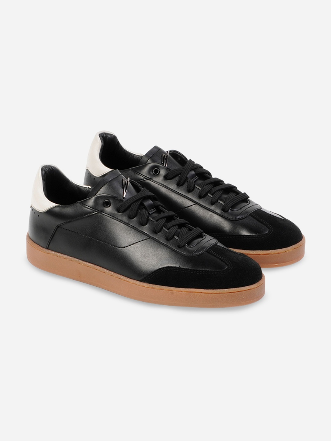 

ZEESH Men Colourblocked Leather Sneakers, Black