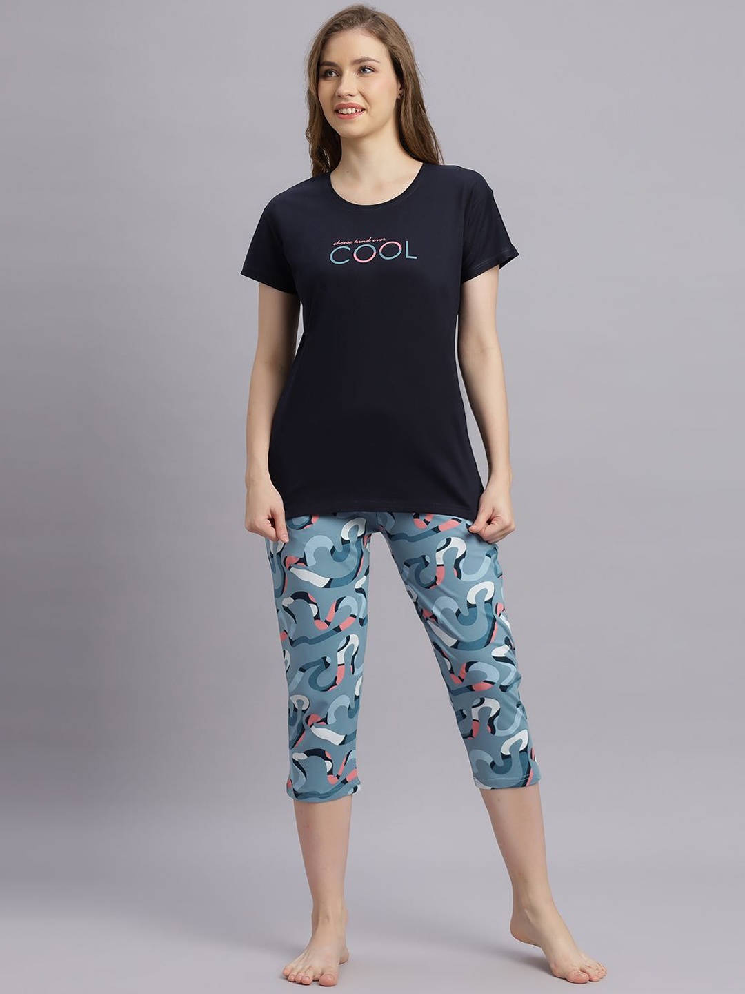 

DZZO Women Printed Pure Cotton Top and Capri Night Suit, Navy blue