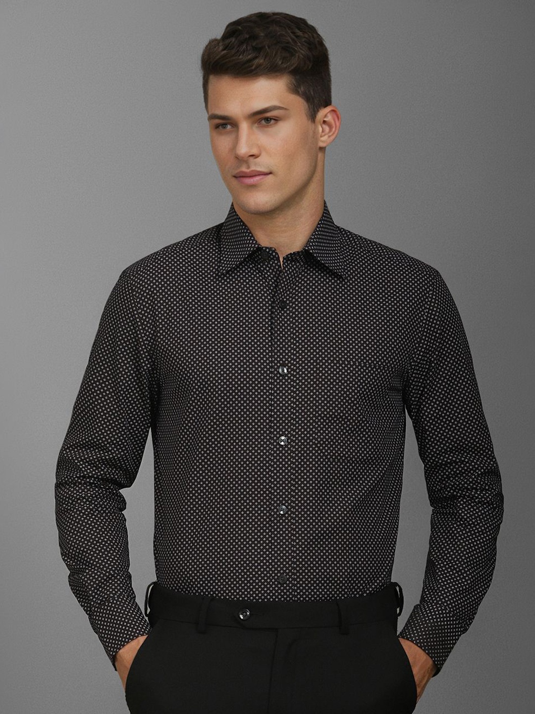 

Louis Philippe Men Classic Opaque Printed Formal Shirt, Black