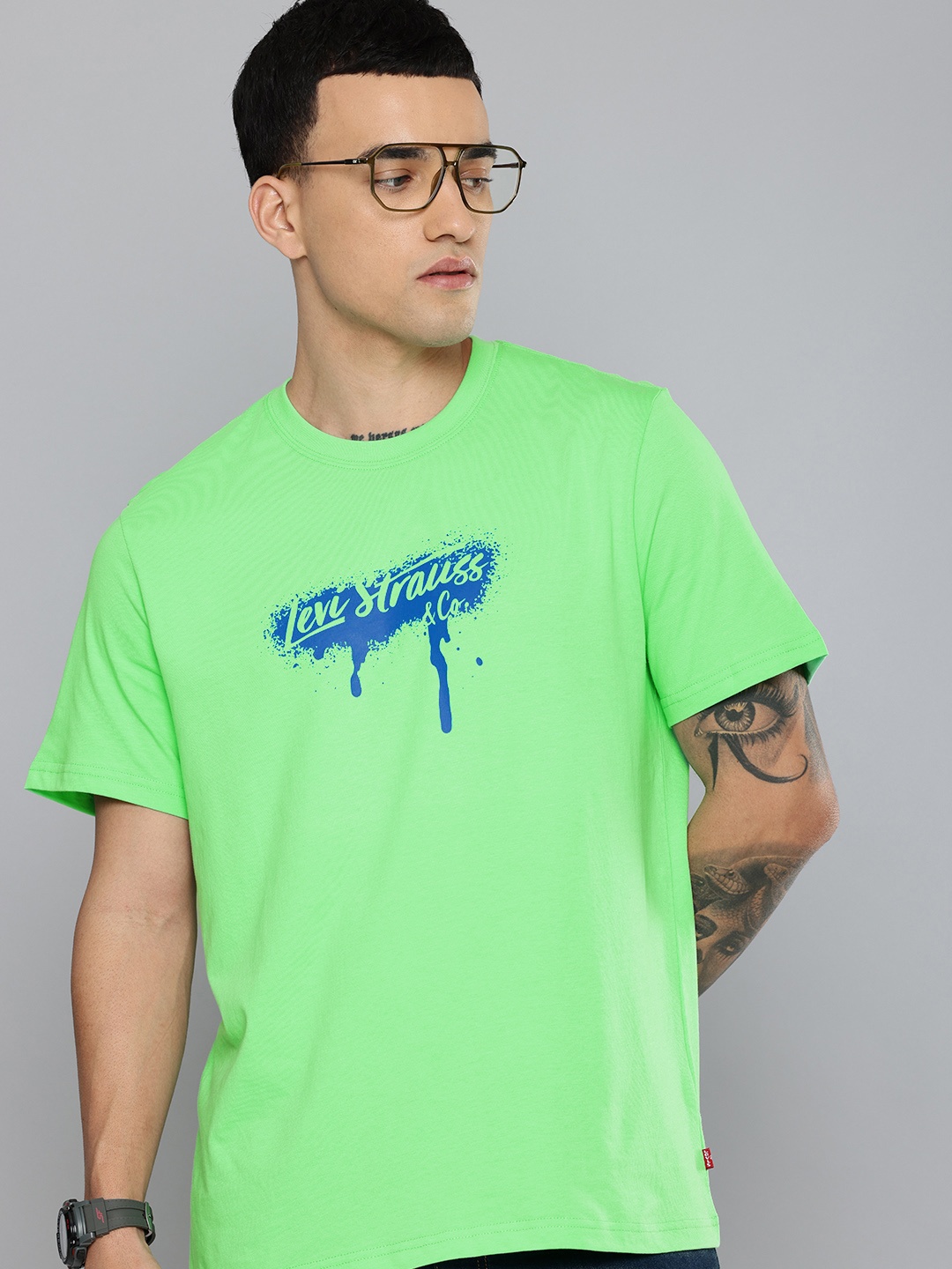 

Levis Brand Logo Printed Oversized Drop-Shoulder Sleeves Pure Cotton T-shirt, Green