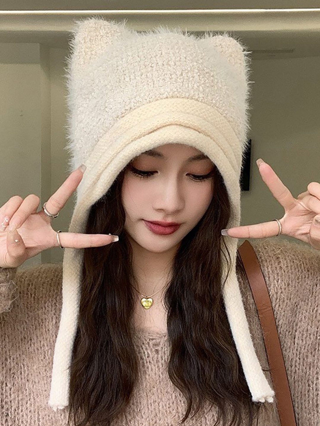 

StyleCast x Revolte Women Self Design Beanie Cap, Off white