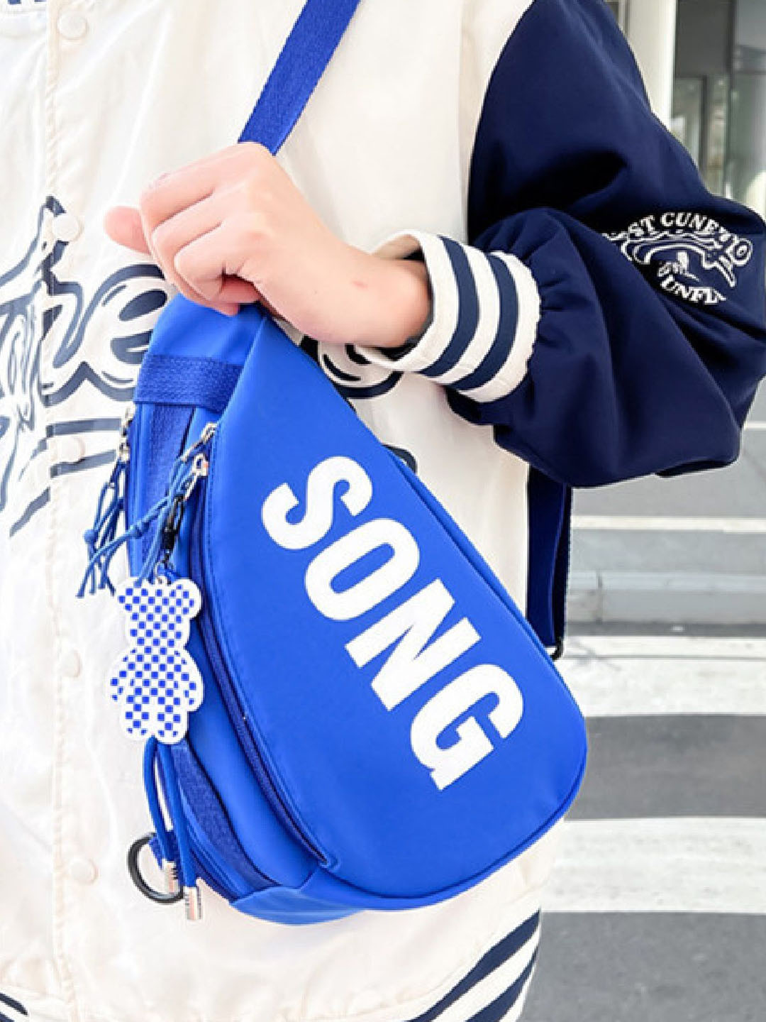 

StyleCast Blue & White Typography Printed Crossbody Shoulder Bag