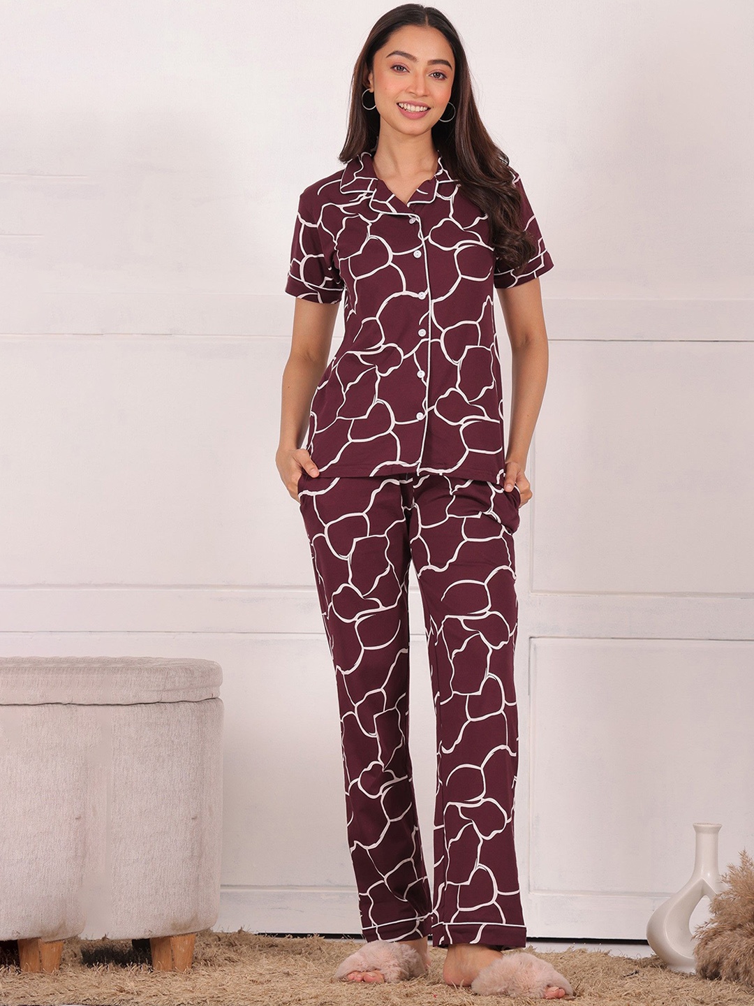 

NAP STORY Plum Printed Shirt & Pyjama Nightsuit, Maroon