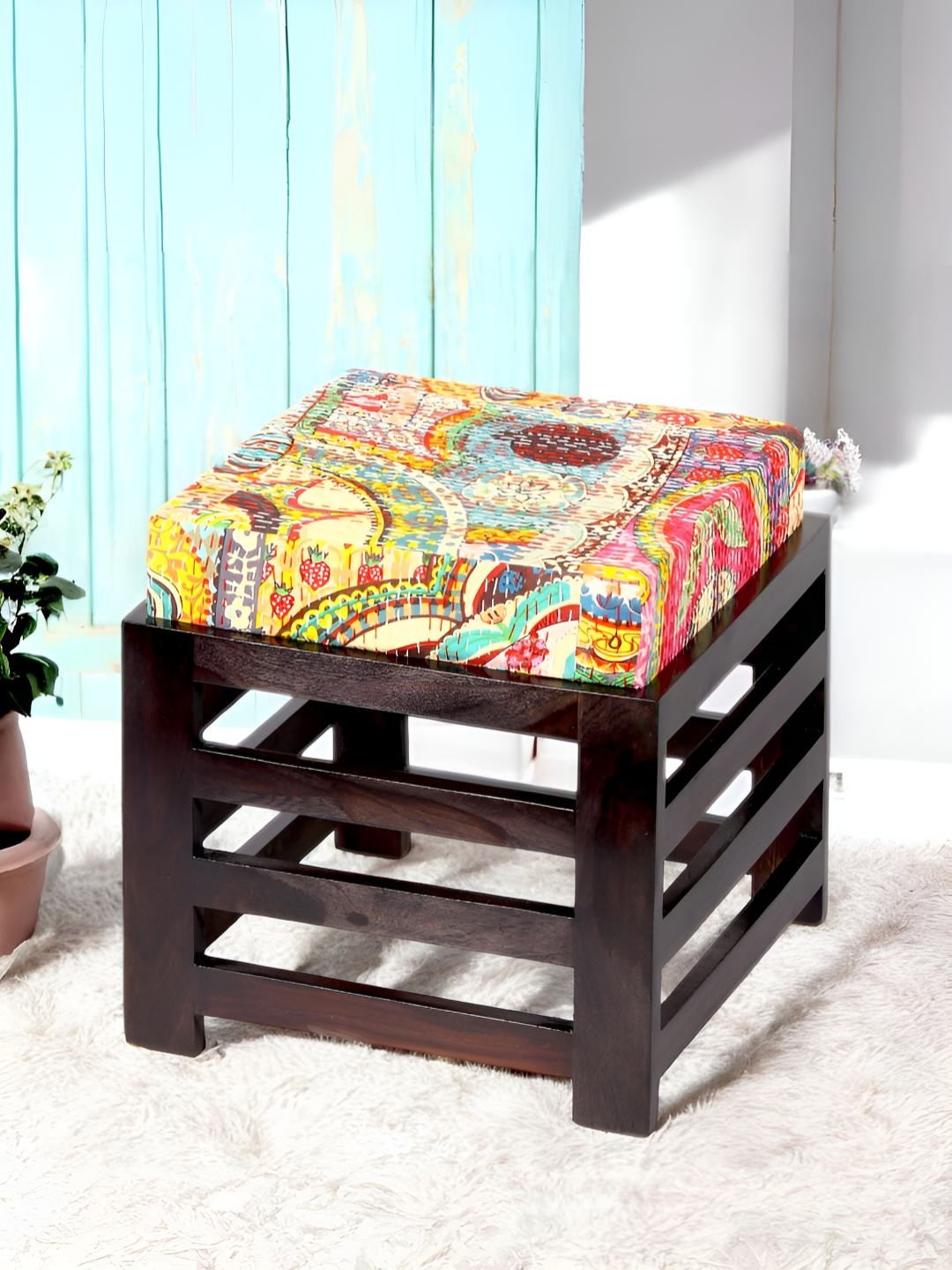 

Ikiriya Yellow & Brown Printed Wooden Stool