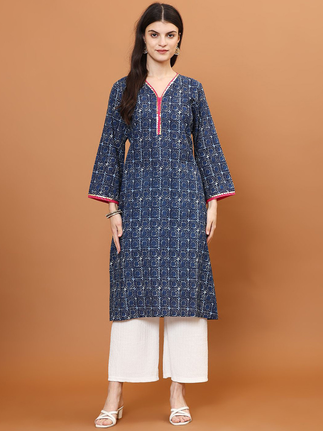 

Meena Bazaar Women Ethnic Motifs Printed Sequinned Kurta, Blue