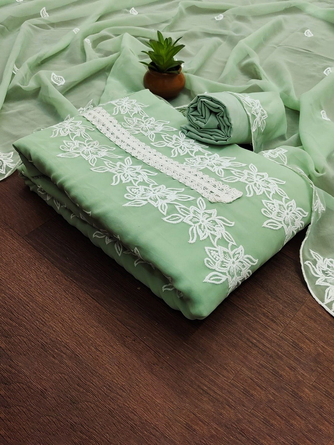 

mimi design Silk Georgette Unstitched Dress Material, Green