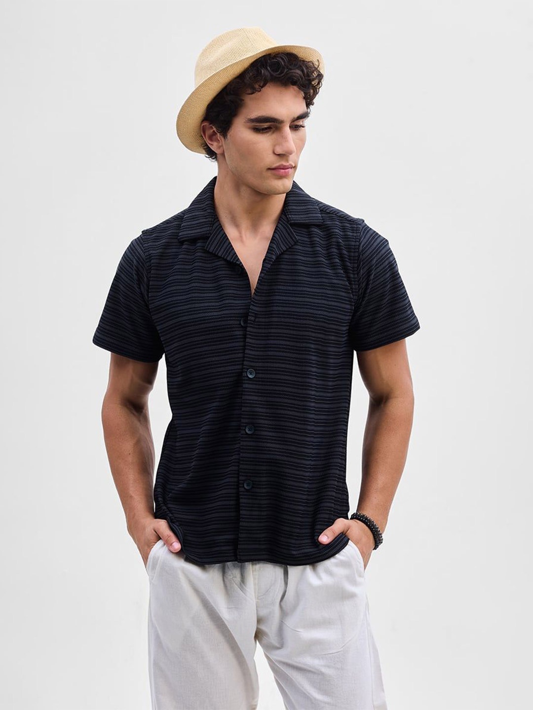 

Snitch Men Relaxed Cuban Collar Striped Casual Shirt, Navy blue