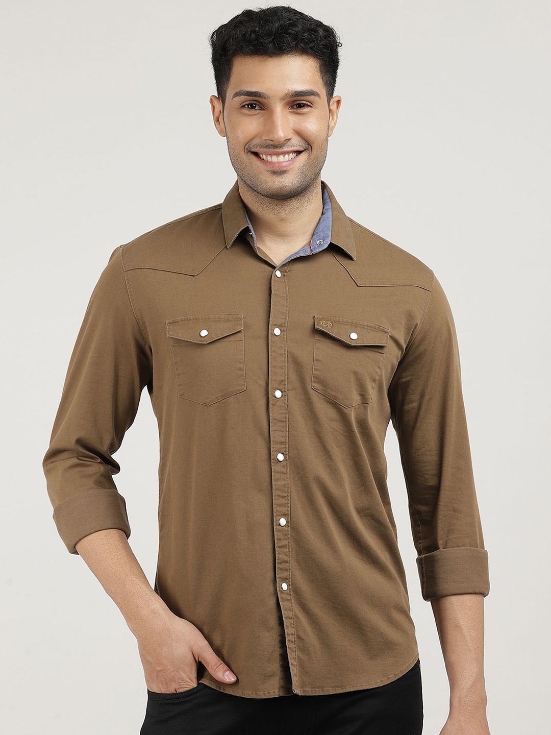 

DRAGON HILL Men Classic Slim Fit Opaque Casual Shirt, Khaki