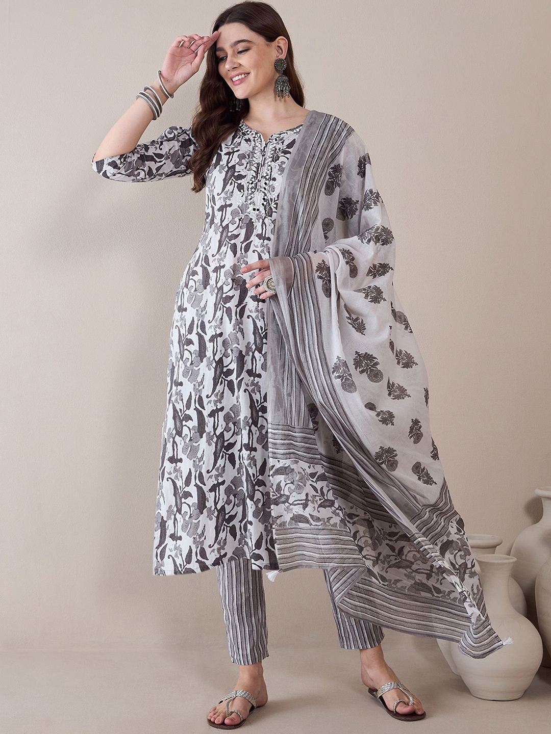 

Anouk Women Floral Printed Empire Thread Work Pure Cotton Kurta with Trousers & With Dupatta, Off white