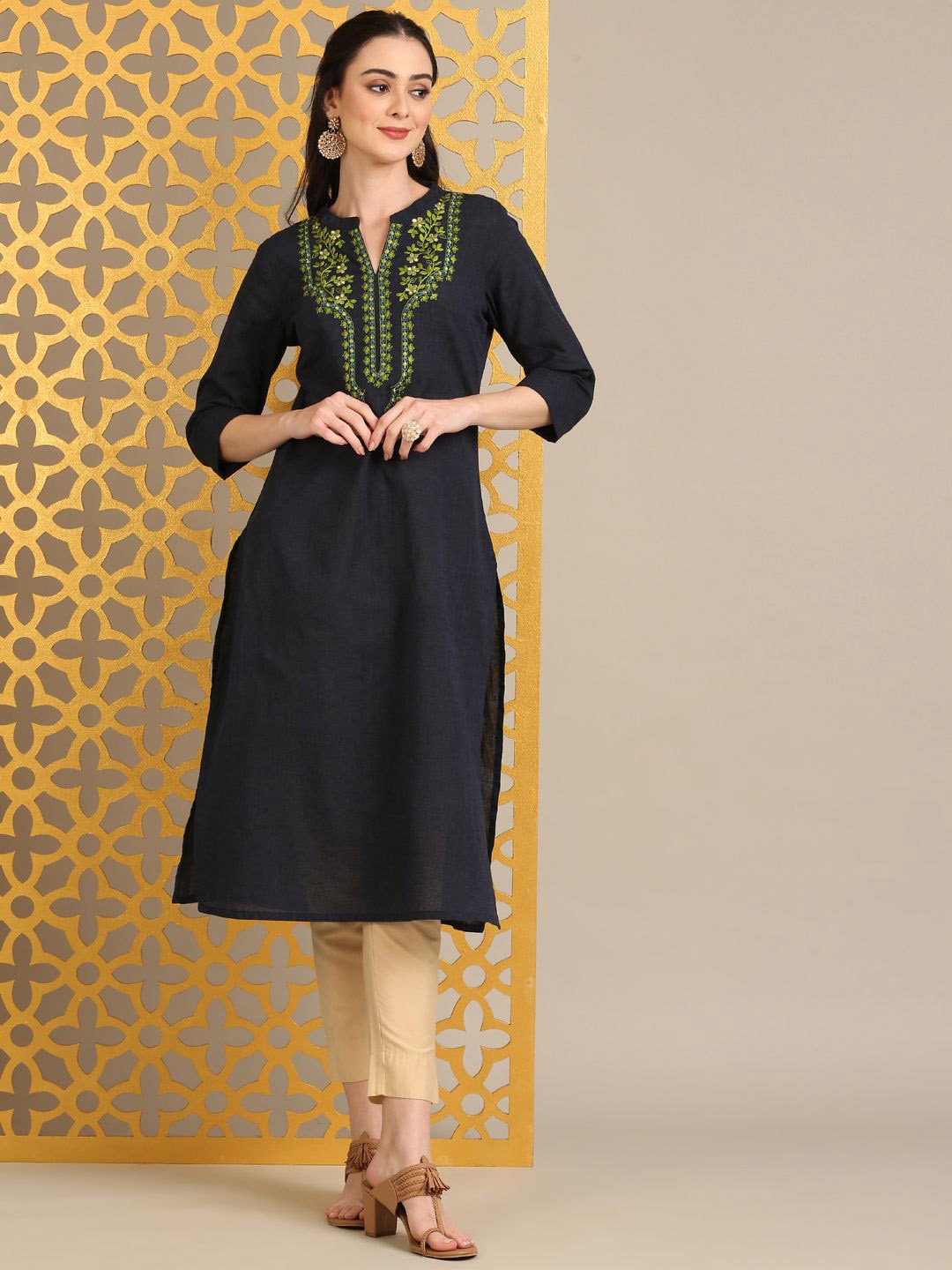 

Anouk Women Ethnic Motifs Embroidered Kurta, Navy blue