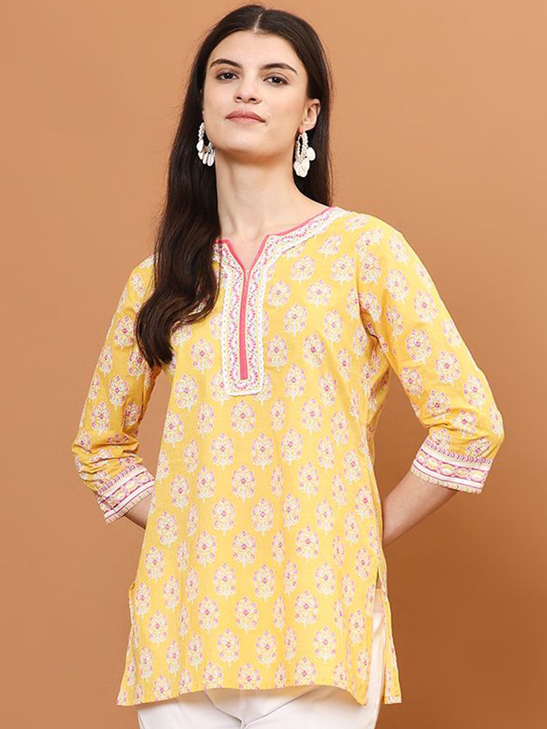 

Meena Bazaar Women Ethnic Motifs Printed Thread Work Kurta, Yellow