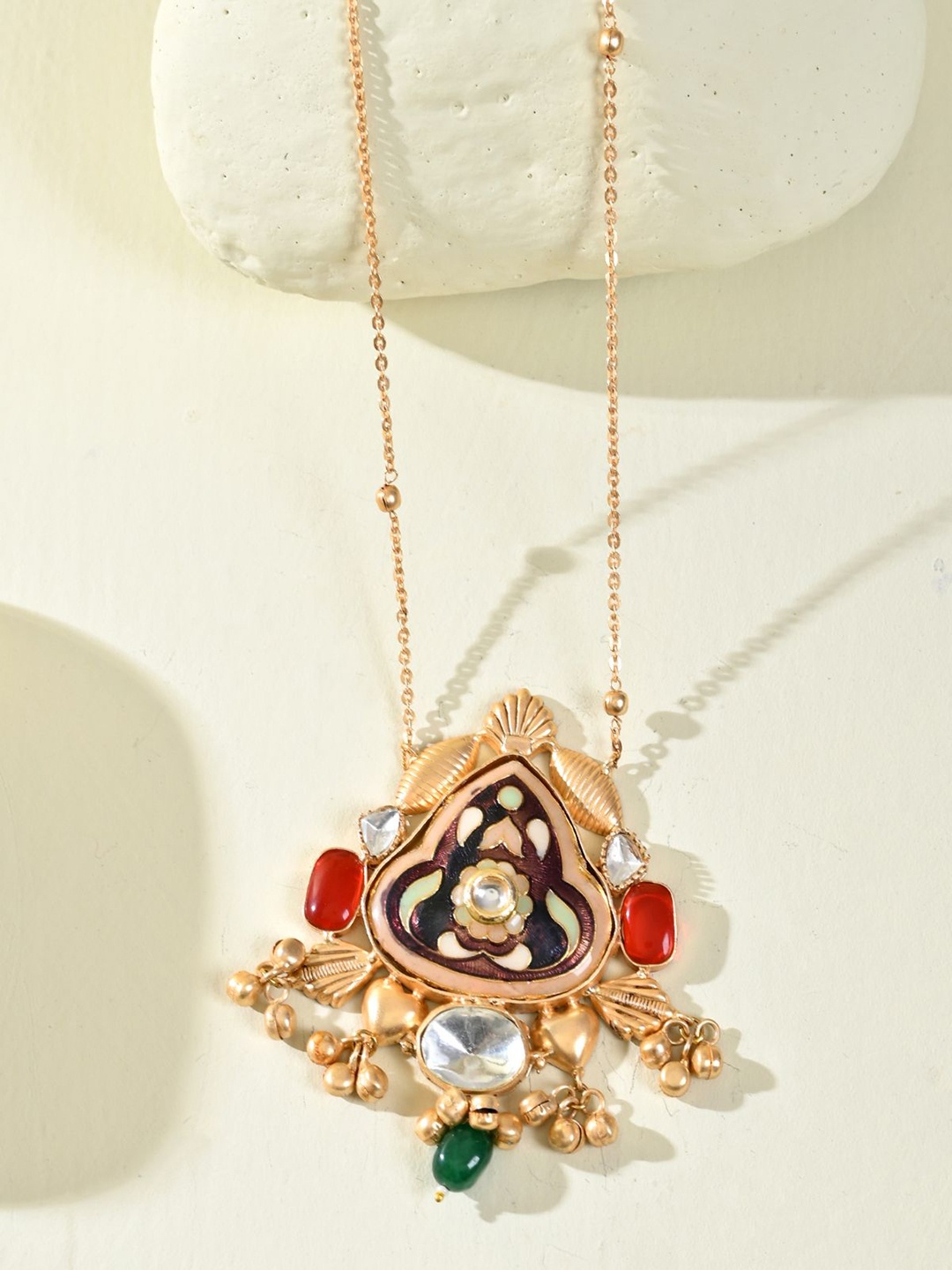 

DASTOOR Women Designer Pendant, Gold