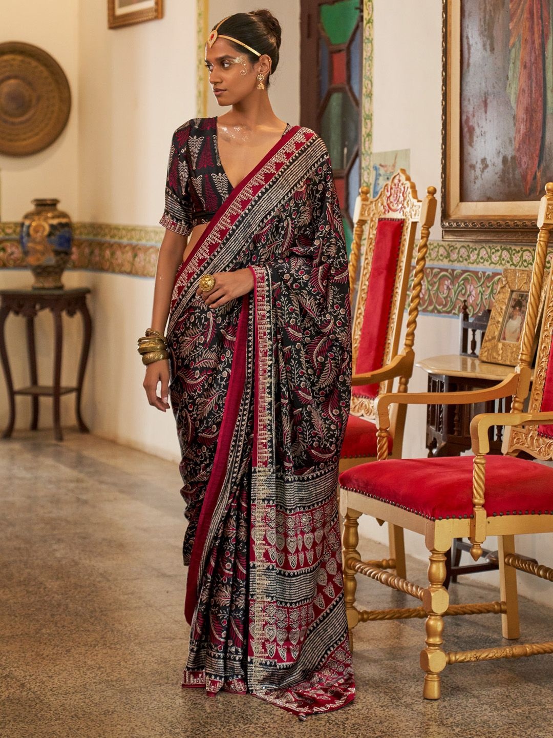 

Saree mall Ethnic Motifs Beads and Stones Poly Crepe Block Print Sarees, Black