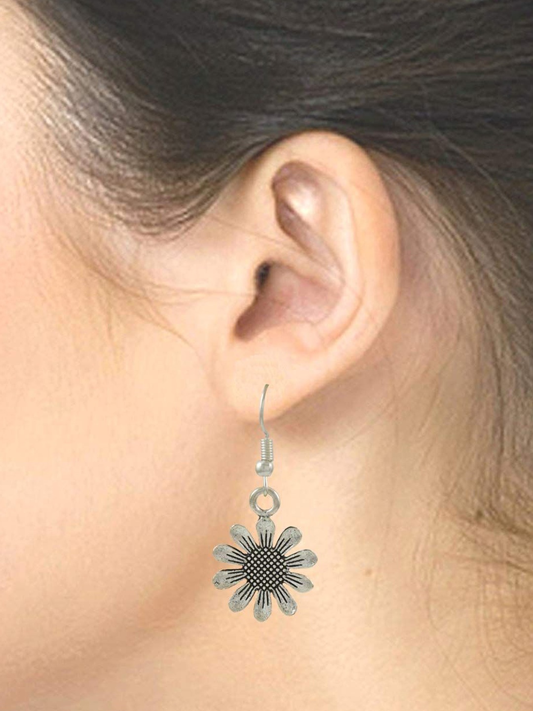 

HIGH TRENDZ Contemporary Drop Earrings, Silver
