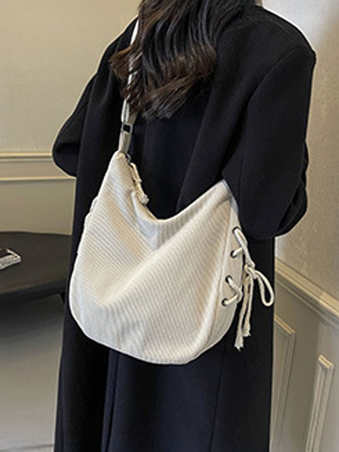 

StyleCast White Structured Shoulder Bag