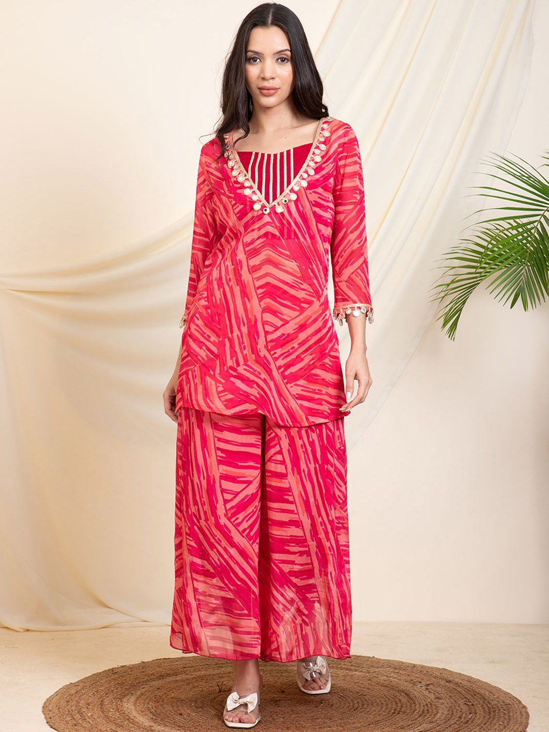 

DEEBACO Printed Top With Palazzo Co-Ords, Magenta