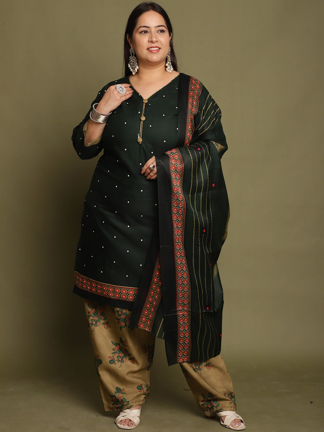 

Rajnandini Women Floral Printed Regular Kurta with Salwar & With Dupatta, Green
