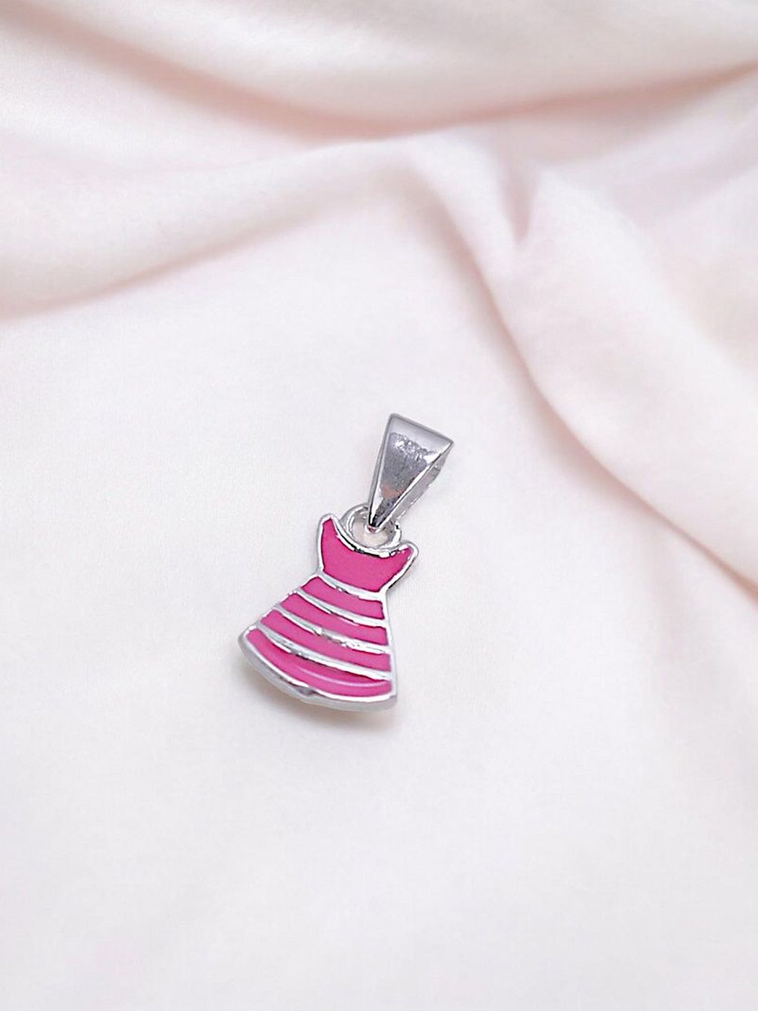 

Taraash Pendants, Silver
