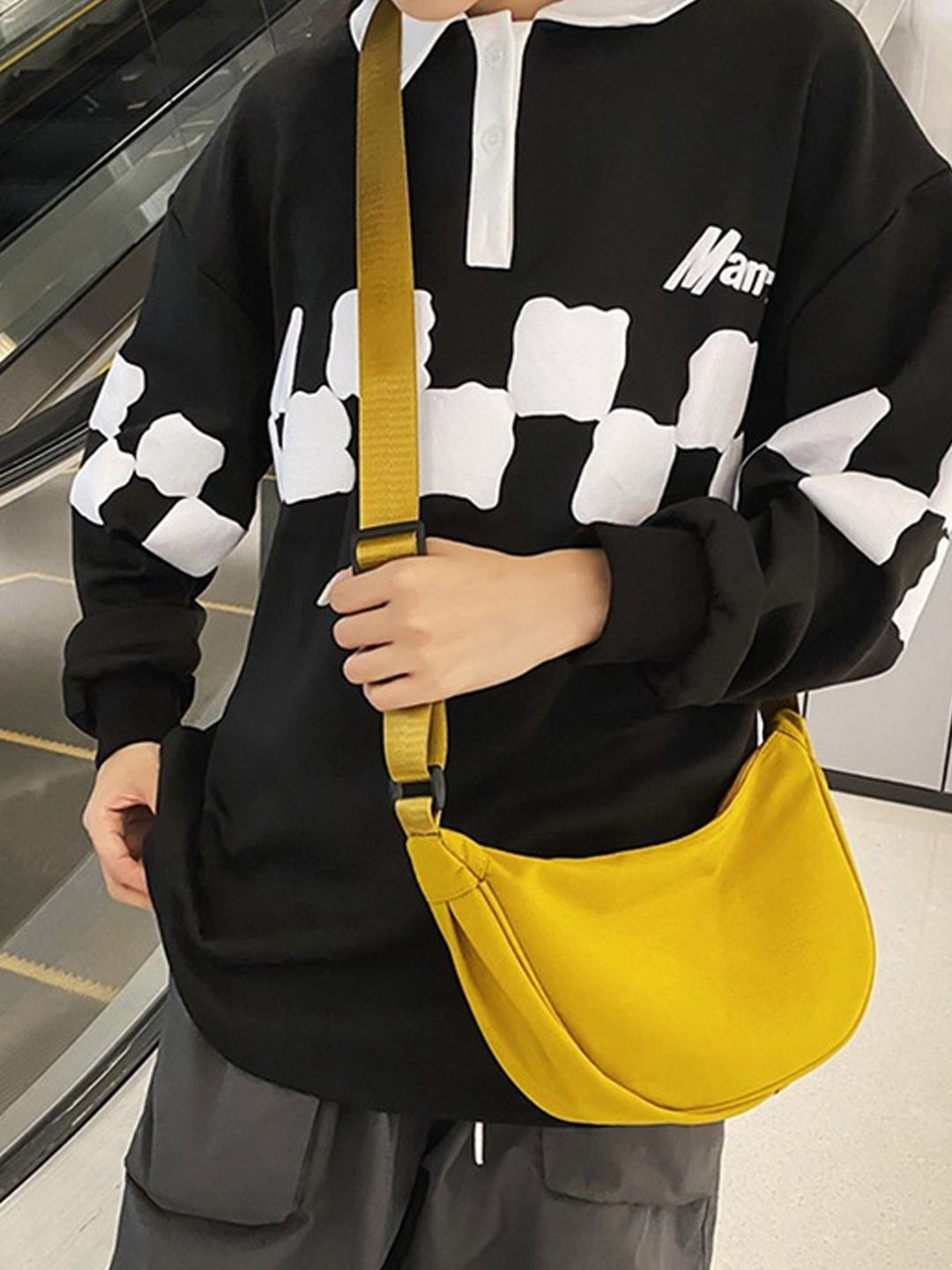 

StyleCast Yellow Solid Stylish Crossbody Bag