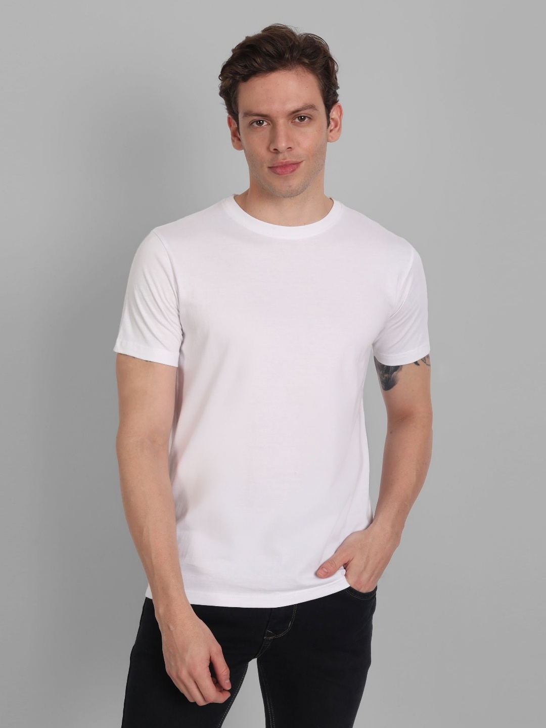 

TOMHIDDLE Men Pockets Slim Fit T-shirt, White