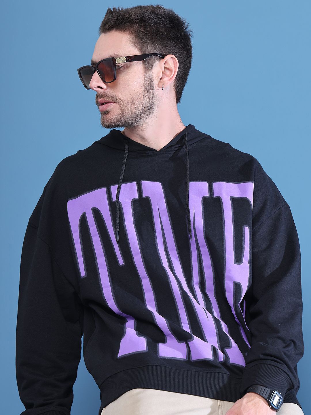

DOOR74 Men Printed Hooded V-Neck Sweatshirt, Black