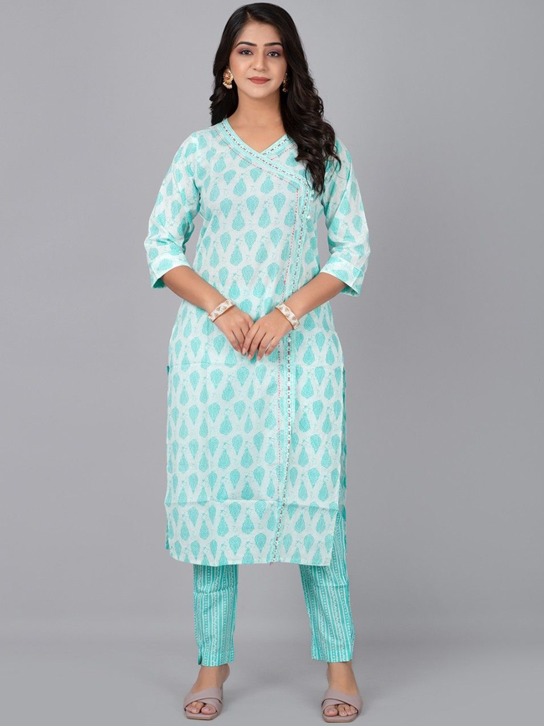 

Fashion Petals Women Printed Regular Kurta, Sea green