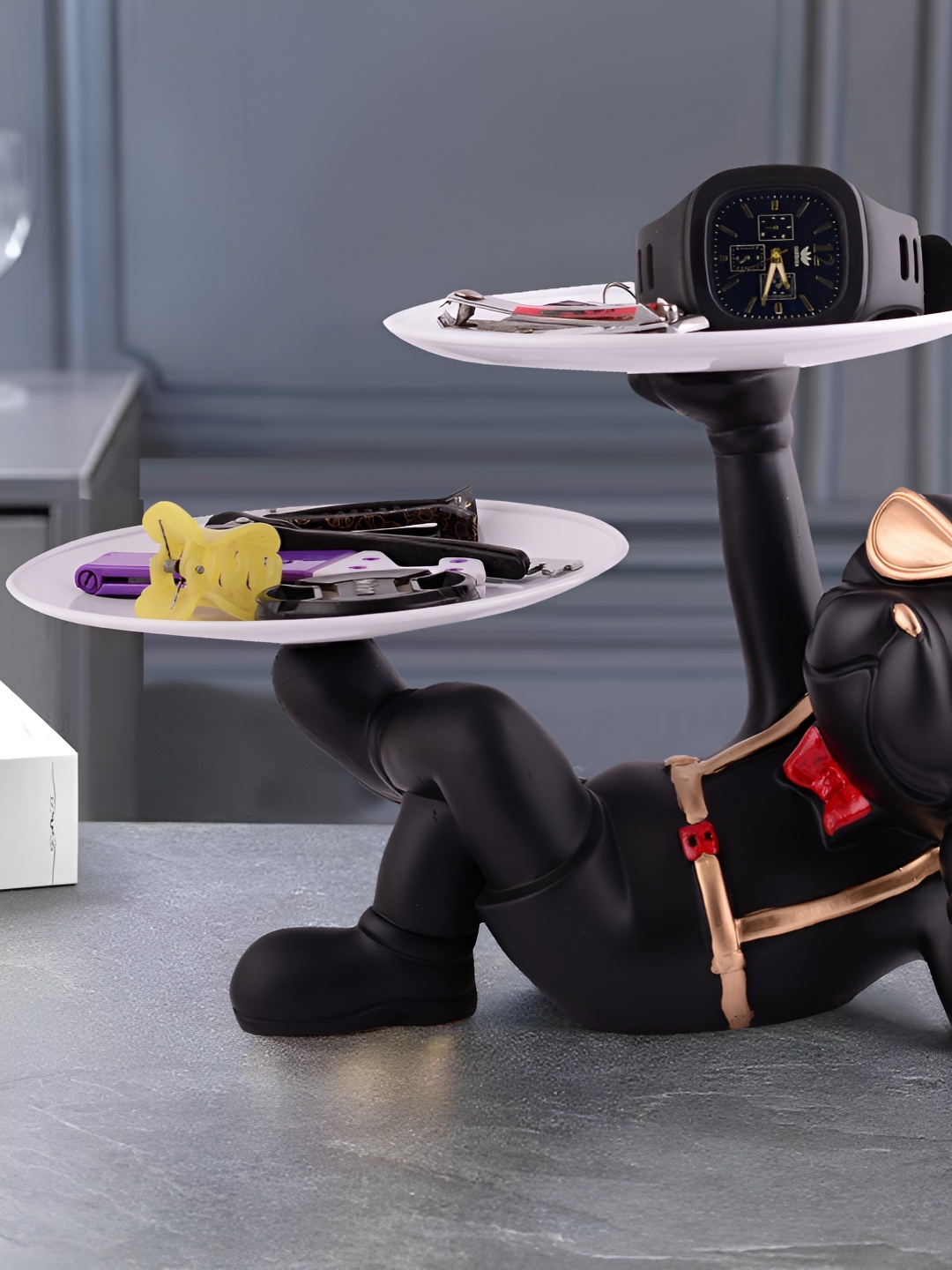 

Zart Black Idol Showpiece