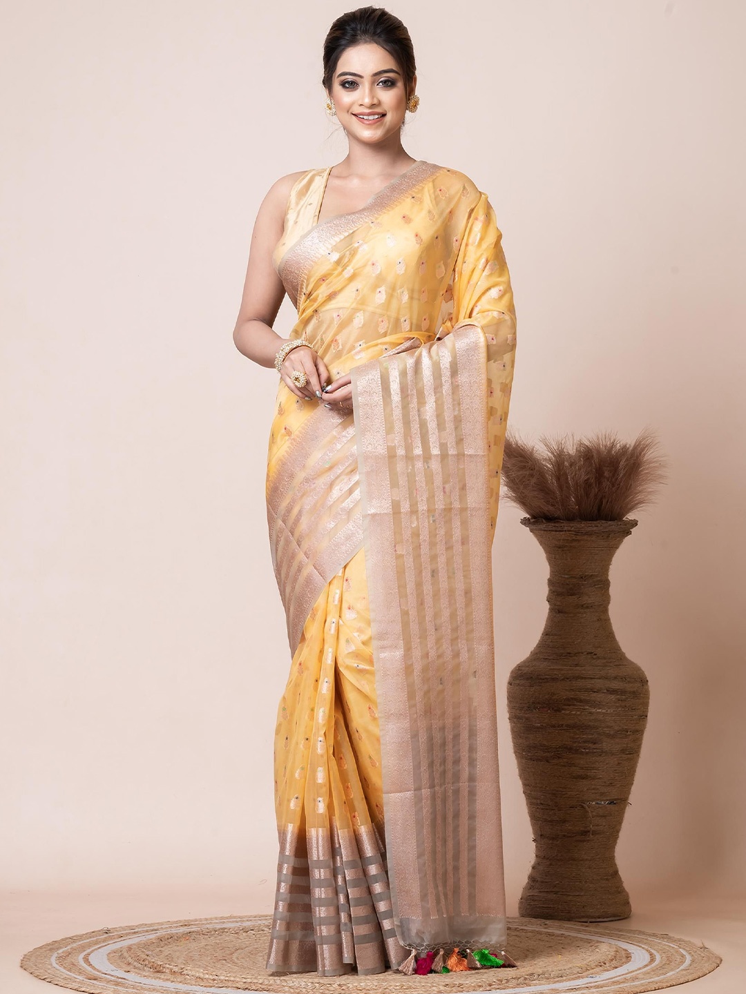 

VIBHAVARI Woven Design Zari Organza Saree, Yellow