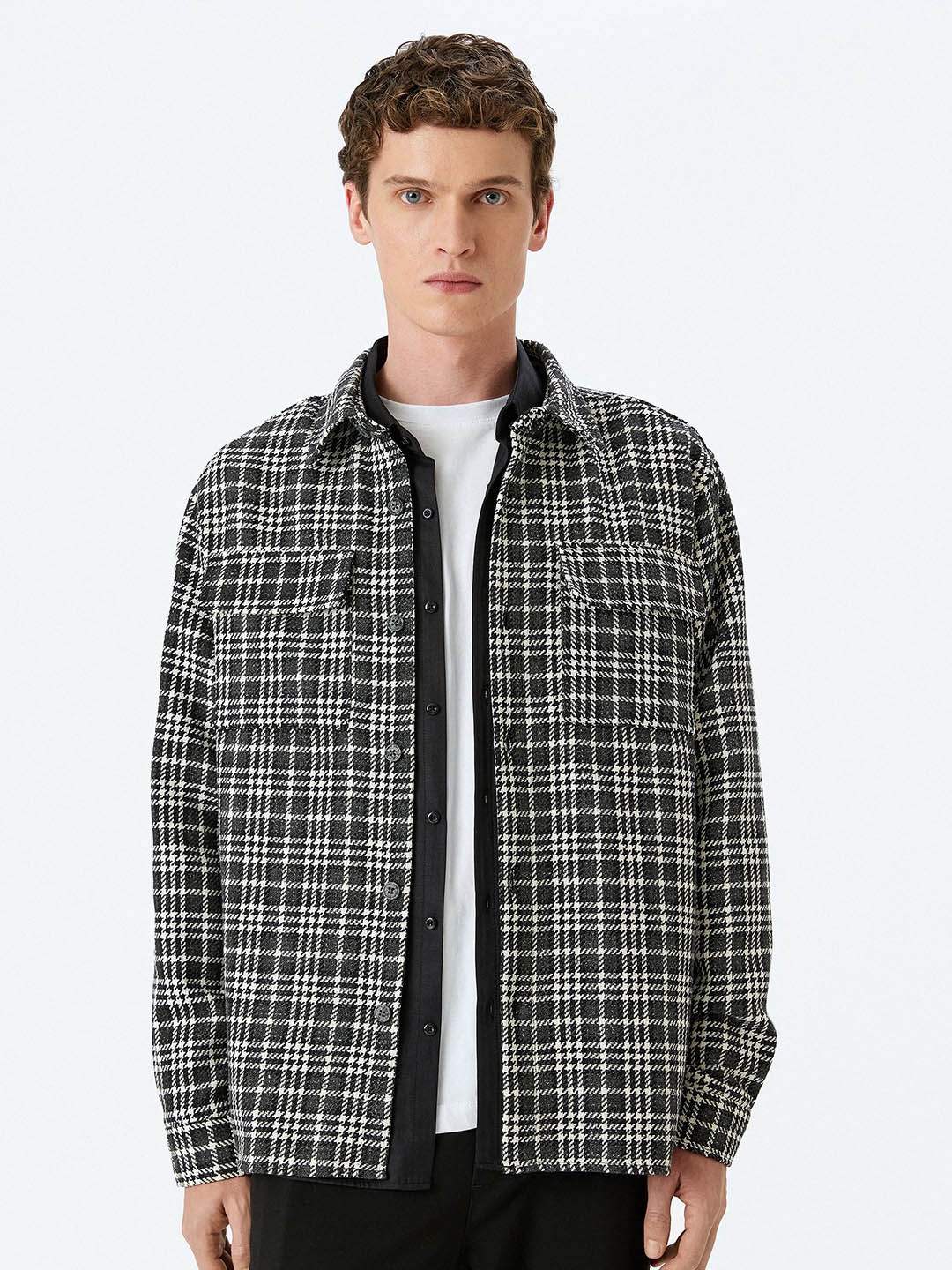 

Koton Men Opaque Checked Casual Shirt, Black