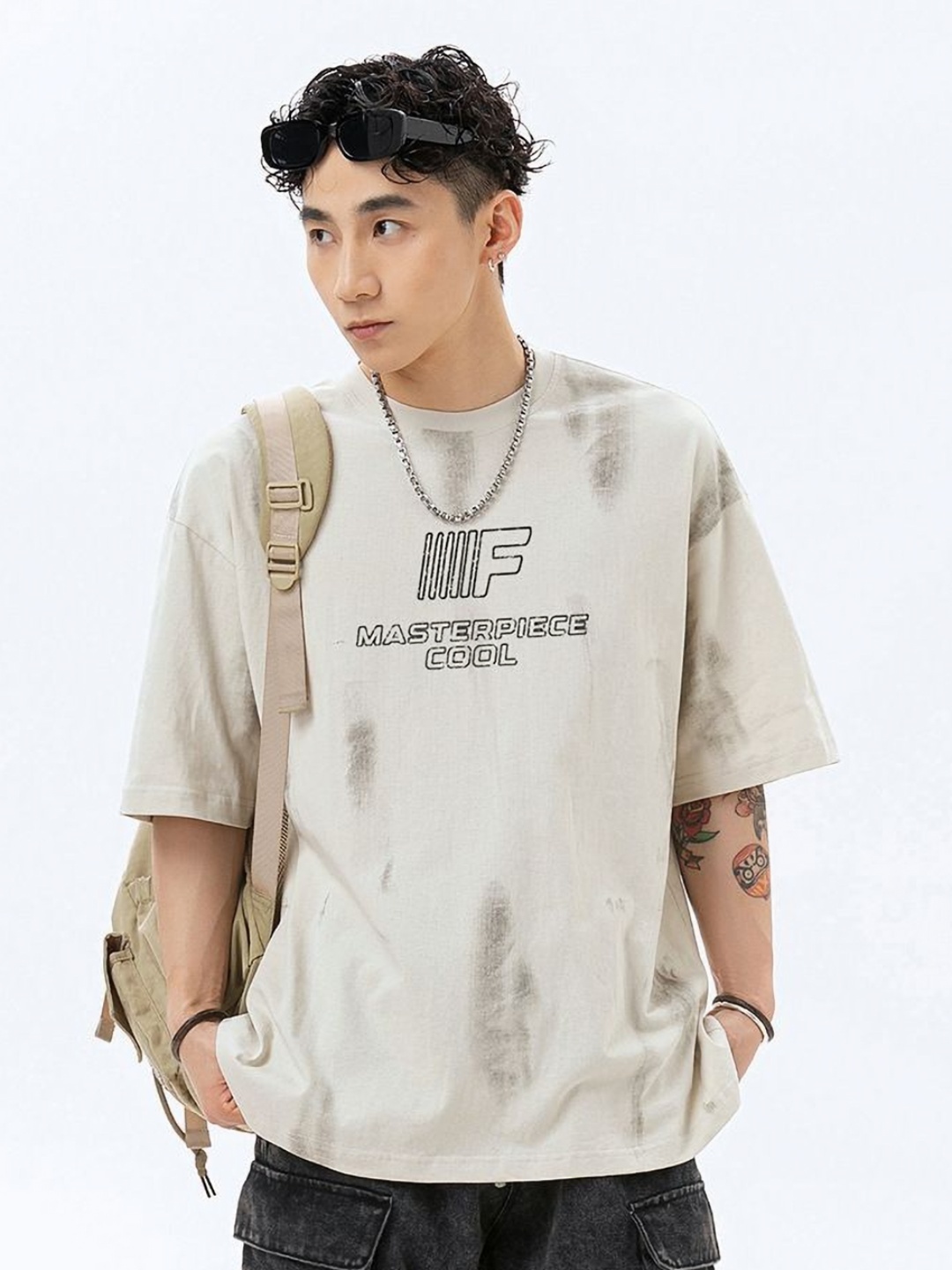 

HERE&NOW Men Printed V-Neck T-shirt, Khaki