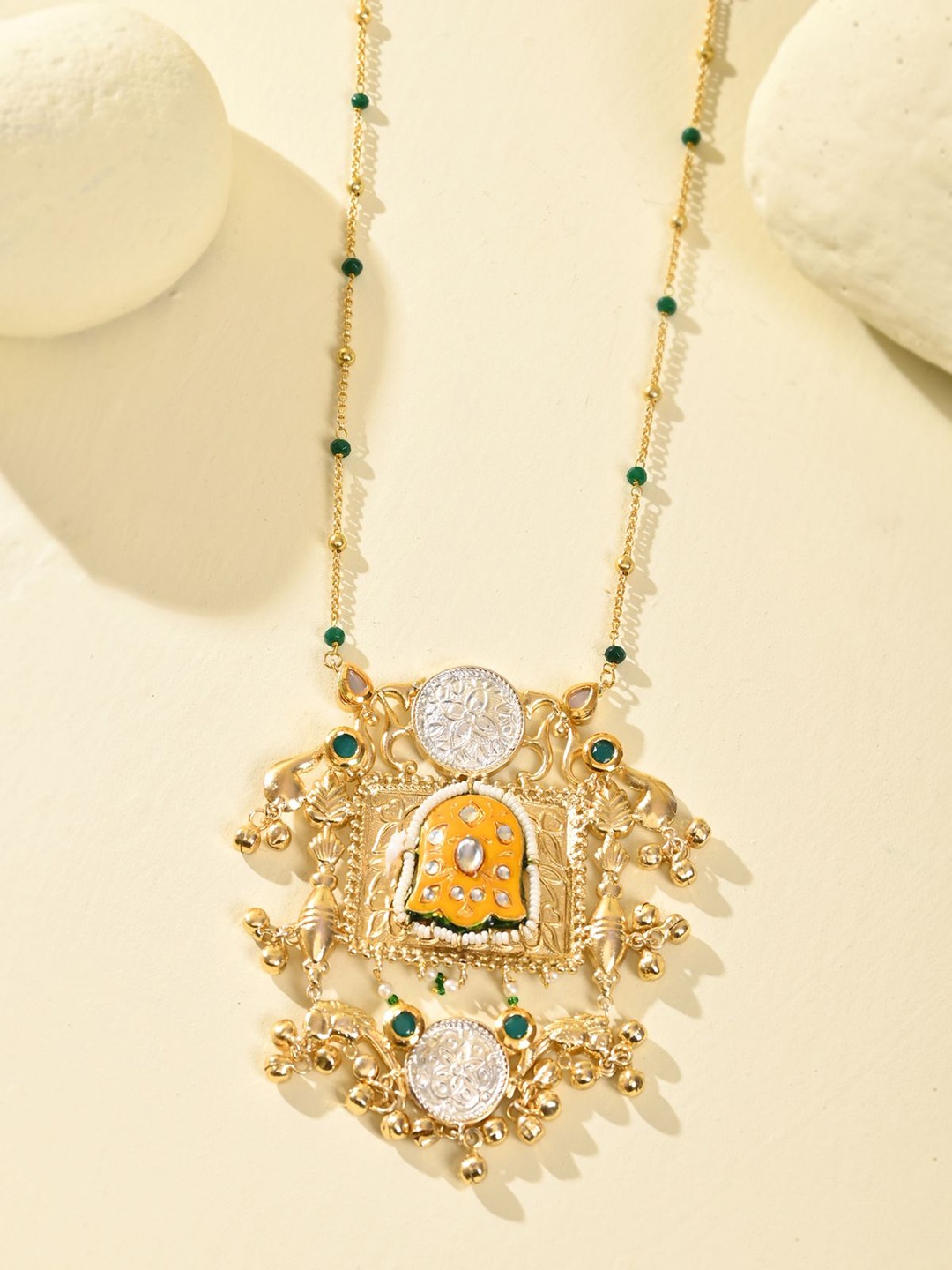 

DASTOOR Designer Pendant Necklace, Gold