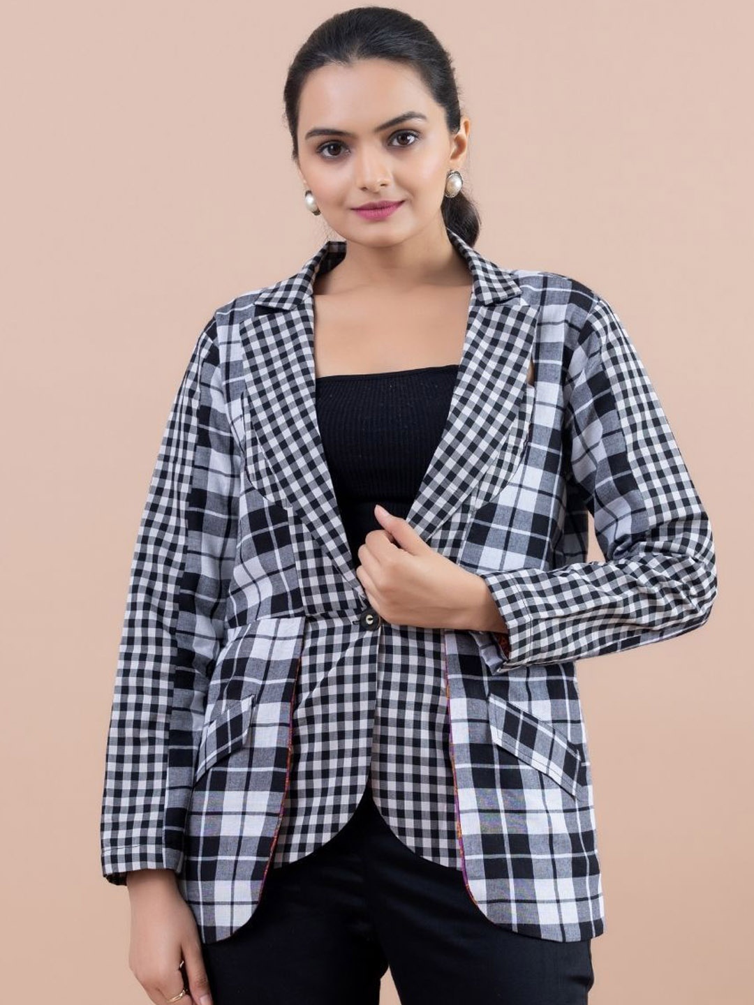 

Komarri U Women Geometric Open Front Jacket, Black