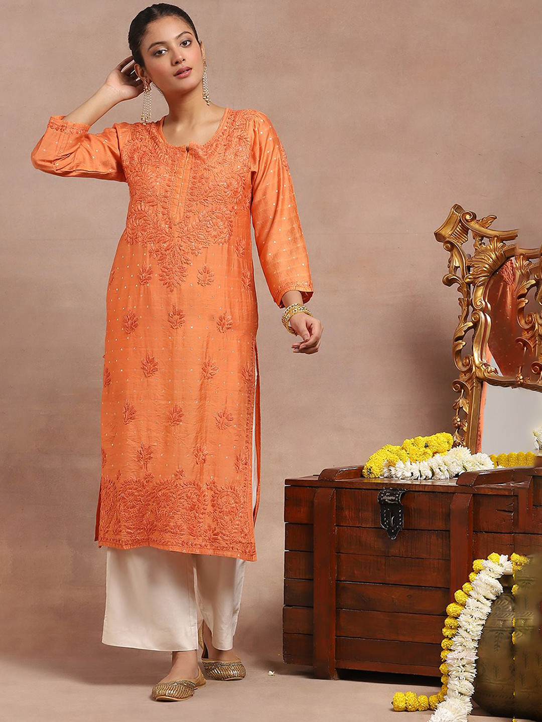 

House of Chikankari Women Floral Flared Sleeves Kurta, Orange