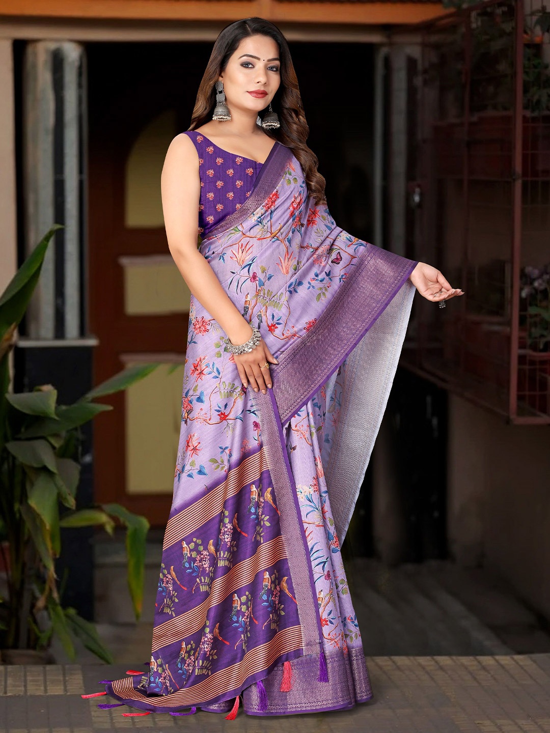 

J 6 DESIGNER Floral Saree, Purple