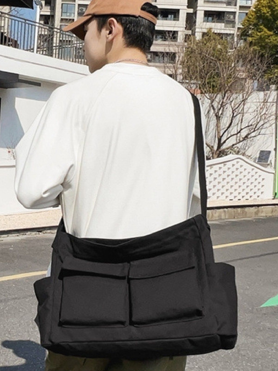

StyleCast Black Stylish Structured Casual Side Bag